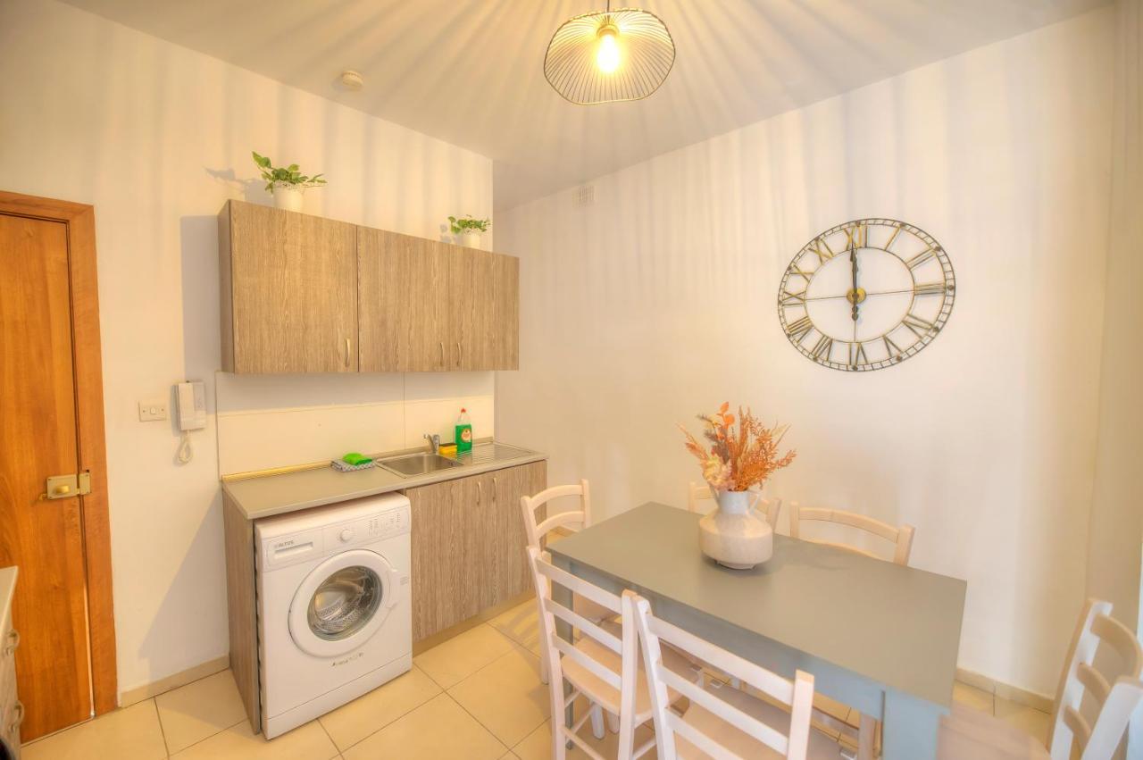 2Bedroom With Large Terrace In Paceville Jpor1-1 San Giuliano Esterno foto