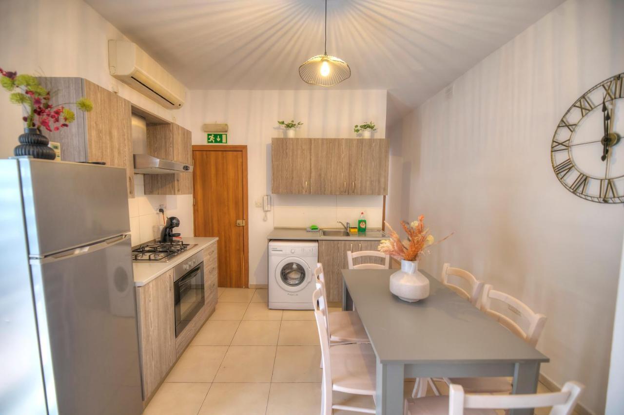 2Bedroom With Large Terrace In Paceville Jpor1-1 San Giuliano Esterno foto